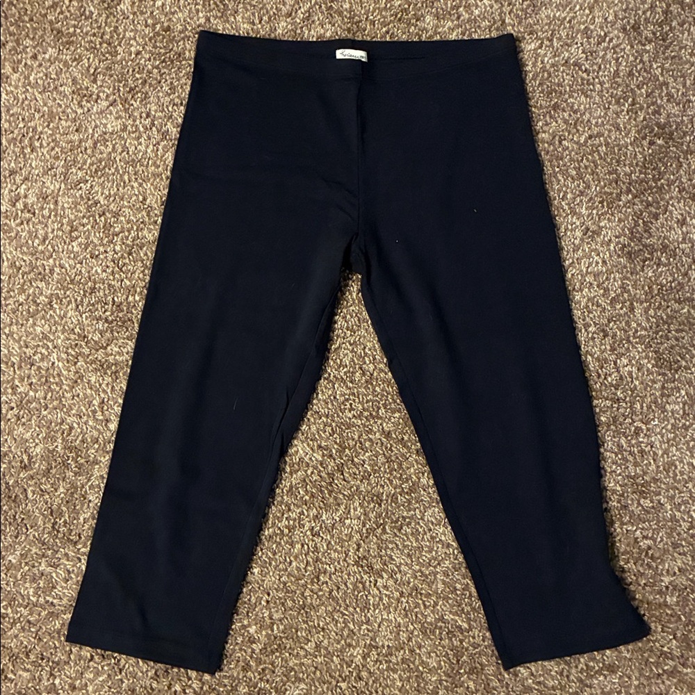 Dark Navy Blue Cropped Leggings